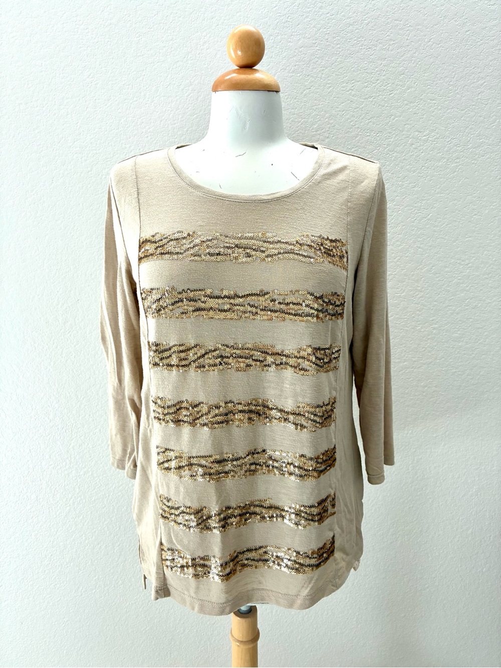 Preowned Chico’s women’s long sleeve shirt size 1